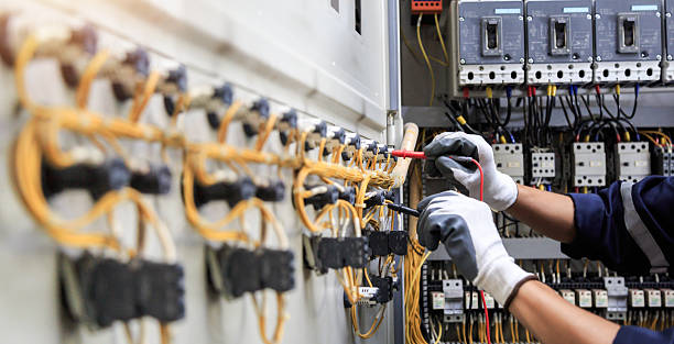 Professional Electrician technician working in Huntington, VA